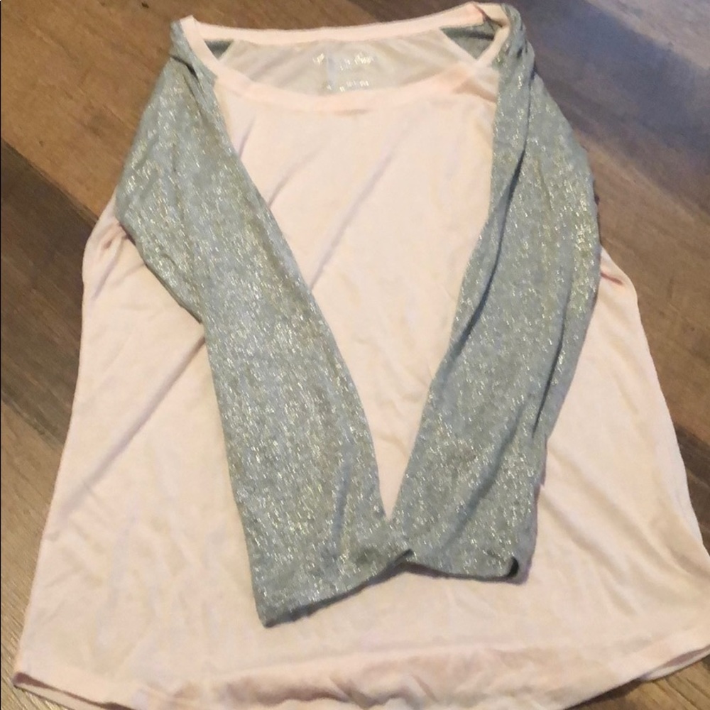 Quarter sleeve T